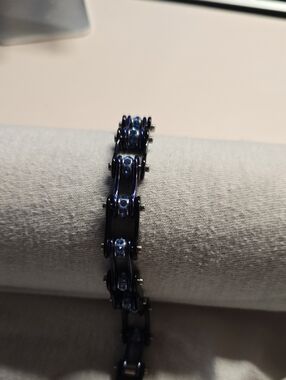 Blue Metal Chain Bracelet